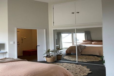 Photo of property in 8a Madeira Lane, Grafton, Auckland, 1023