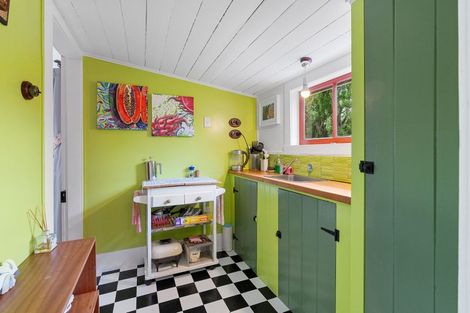 Photo of property in 21 Shortt Street, Foxton Beach, Foxton, 4815