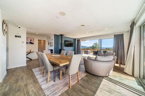 Photo of property in 66 Mount Marua Way, Timberlea, Upper Hutt, 5018