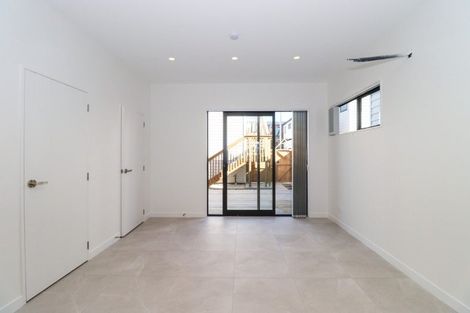 Photo of property in 10 Tukauri Place, Papakura, 2110