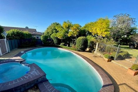 Photo of property in 36 Caithness Place, Farm Cove, Auckland, 2012