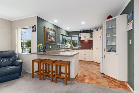 Photo of property in 1 West Peak Way, Otaki, 5512