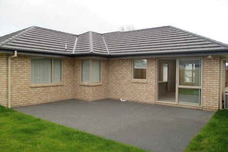 Photo of property in 5 Oolong Court, Huntington, Hamilton, 3210
