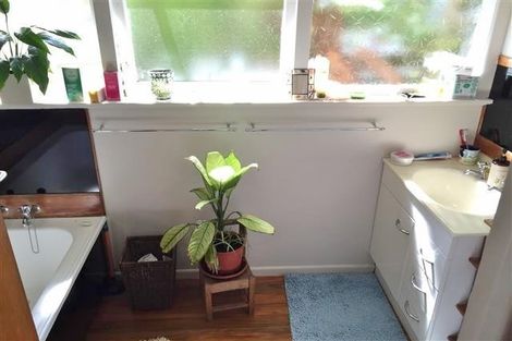 Photo of property in 13 Gregory Place, Mount Roskill, Auckland, 1041