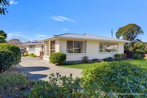 Photo of property in 332 Memorial Avenue, Burnside, Christchurch, 8053