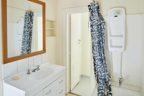 Photo of property in 8 Queen Street, Petone, Lower Hutt, 5012