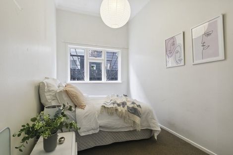 Photo of property in 96 Pirie Street, Mount Victoria, Wellington, 6011