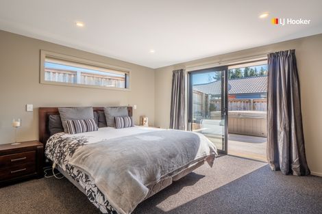 Photo of property in 83 Grandvista Drive, Green Island, Dunedin, 9018