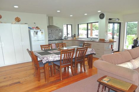 Photo of property in 9 Bill Nolan Place, Mahia, 4198