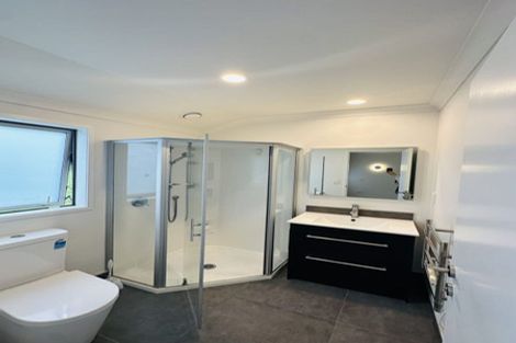 Photo of property in 34a Schnapper Rock Road, Schnapper Rock, Auckland, 0632