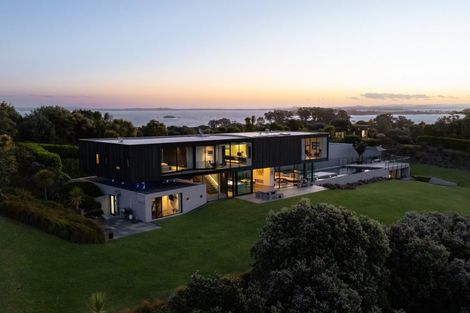 Photo of property in 89 Nick Johnstone Drive, Waiheke Island, 1971