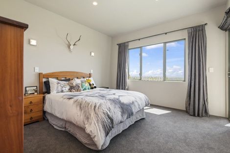 Photo of property in 307 Ngahere Park Road, Turitea, Palmerston North, 4472