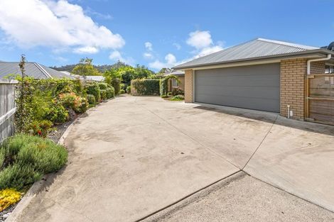 Photo of property in 80 Golden Shore Place, Coromandel, 3506