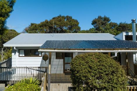 Photo of property in 13 Scoresby Street, Opua, 0200