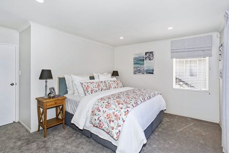 Photo of property in 36 Bruce Pulman Drive, Takanini, 2112