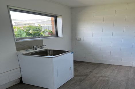 Photo of property in 1/17 Doment Crescent, Orewa, 0931