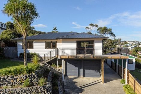 Photo of property in 34 Percy Dyett Drive, Karori, Wellington, 6012