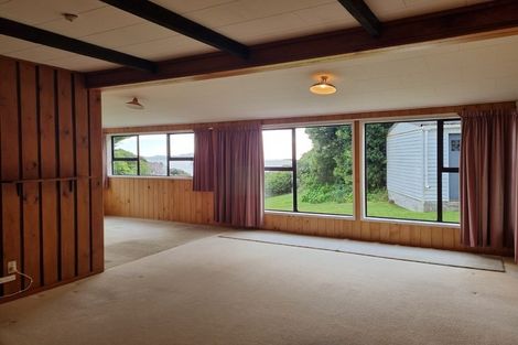 Photo of property in 15 Pukerua Beach Road, Pukerua Bay, 5026