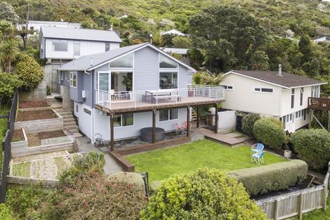 Photo of property in 27 Voltaire Street, Karori, Wellington, 6012