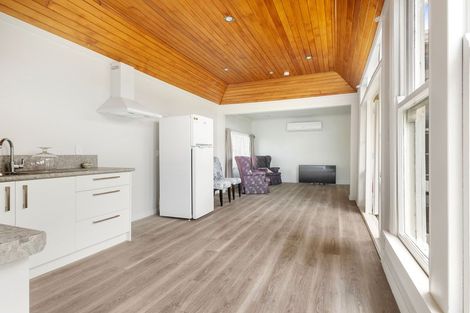 Photo of property in 61 Grey Street, Woodville, 4920