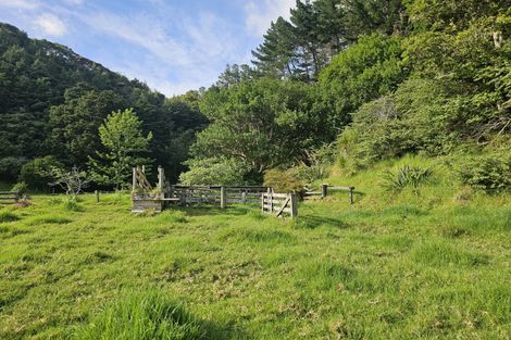 Photo of property in 121 Ohawini Road, Oakura, Hikurangi, 0184