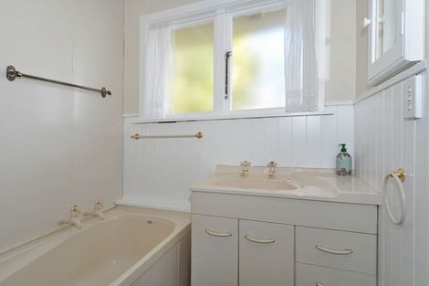 Photo of property in 25 Gainford Street, Avonhead, Christchurch, 8042