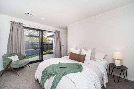 Photo of property in 4b Ayr Place, Hokowhitu, Palmerston North, 4410