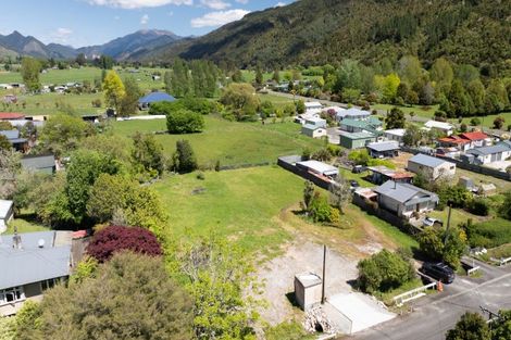 Photo of property in 12 Cromwell Street, Murchison, 7007