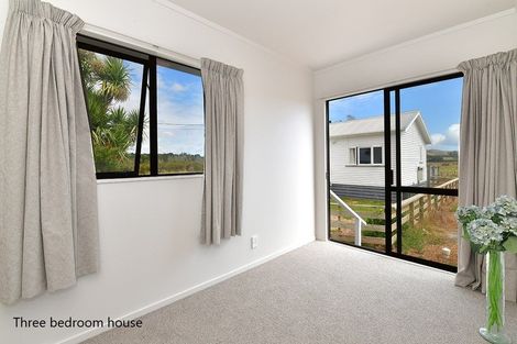 Photo of property in 323 South Head Road, South Head, Helensville, 0874