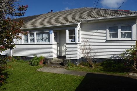 Photo of property in 7 Purser Grove, Fairfield, Lower Hutt, 5011