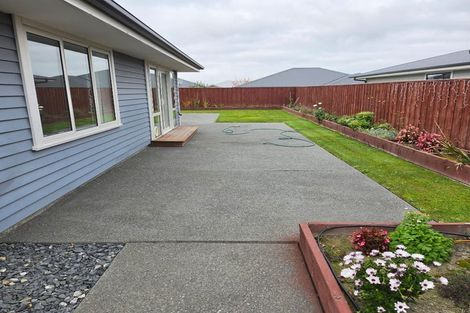 Photo of property in 73 Kippenberger Avenue, Rangiora, 7400