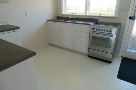 Photo of property in 2/34 Pupuke Road, Takapuna, Auckland, 0622