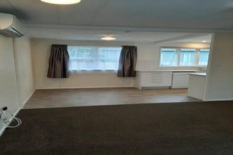 Photo of property in 363 Whangaparaoa Road, Stanmore Bay, Whangaparaoa, 0932