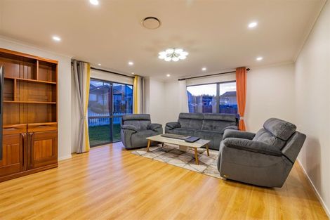 Photo of property in 4 Resolution Drive, Gulf Harbour, Whangaparaoa, 0930