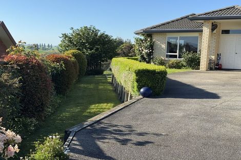 Photo of property in 14 Hillcrest Street, Tirau, 3410