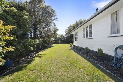 Photo of property in 22 Ward Street, Bulls, 4818