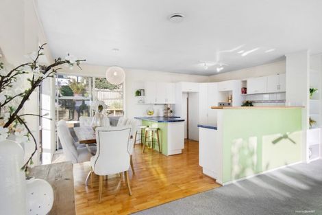 Photo of property in 39 Waitaki Street, Henderson, Auckland, 0612