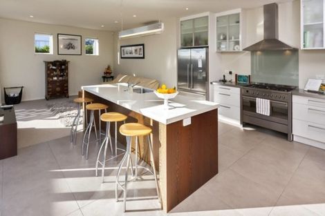 Photo of property in 70 Oakway Drive, Schnapper Rock, Auckland, 0632