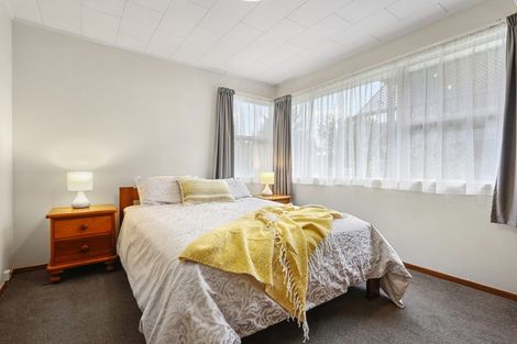 Photo of property in 20 Cron Avenue, Te Atatu South, Auckland, 0610