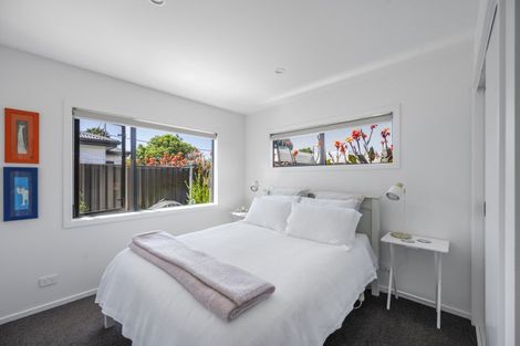 Photo of property in 8a Avenue Road, Greenmeadows, Napier, 4112
