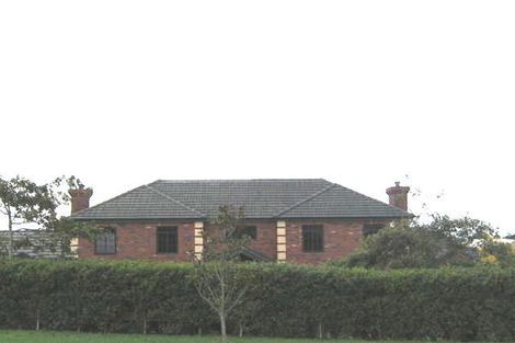 Photo of property in 13 Burgundy Park Avenue, Henderson, Auckland, 0612