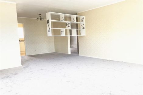 Photo of property in 1/36 Blacklock Avenue, Henderson, Auckland, 0612