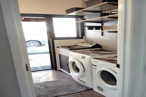 Photo of property in 1/11 Cambric Place, Botany Downs, Auckland, 2010