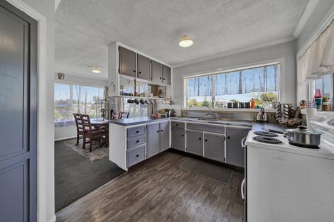 Photo of property in 61 Collingwood Street, Eltham, 4322