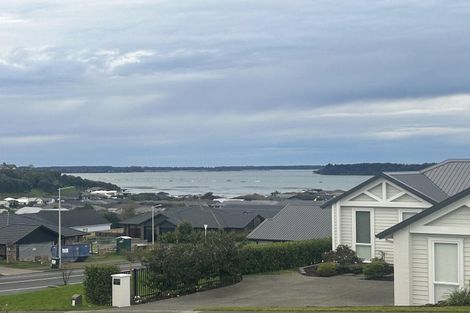 Photo of property in 4 Kuaka Rise, Omokoroa, 3114