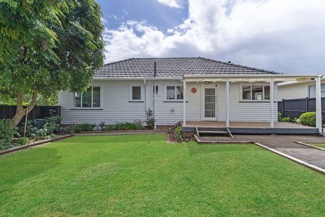 Photo of property in 1/18 Cliff Road, Papakura, 2110