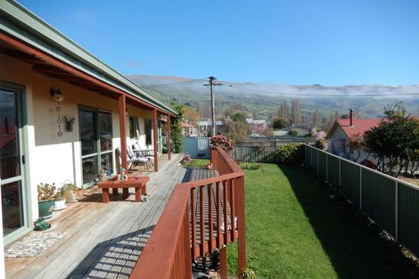 Photo of property in 1a Tweed Street, Roxburgh, 9500