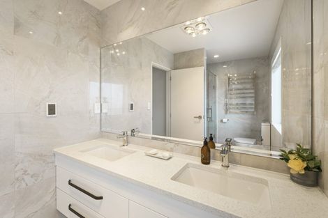 Photo of property in 33 Caldera Drive, Long Bay, Auckland, 0630