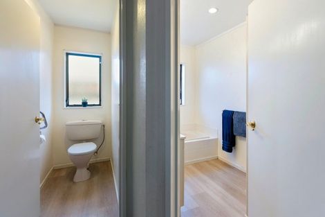 Photo of property in 19 Hadleigh Court, Paraparaumu, 5032