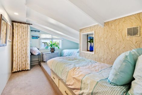 Photo of property in 10 Hall Road, Pataua North, Whangarei, 0175